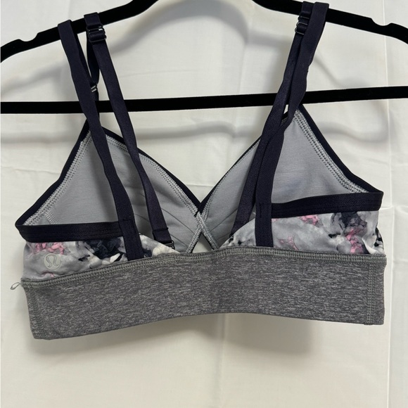 Lululemon Strappy Cut Out Sports Bra - Picture 2 of 2